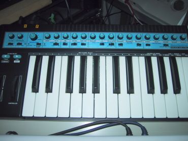 NOVATION BassStation